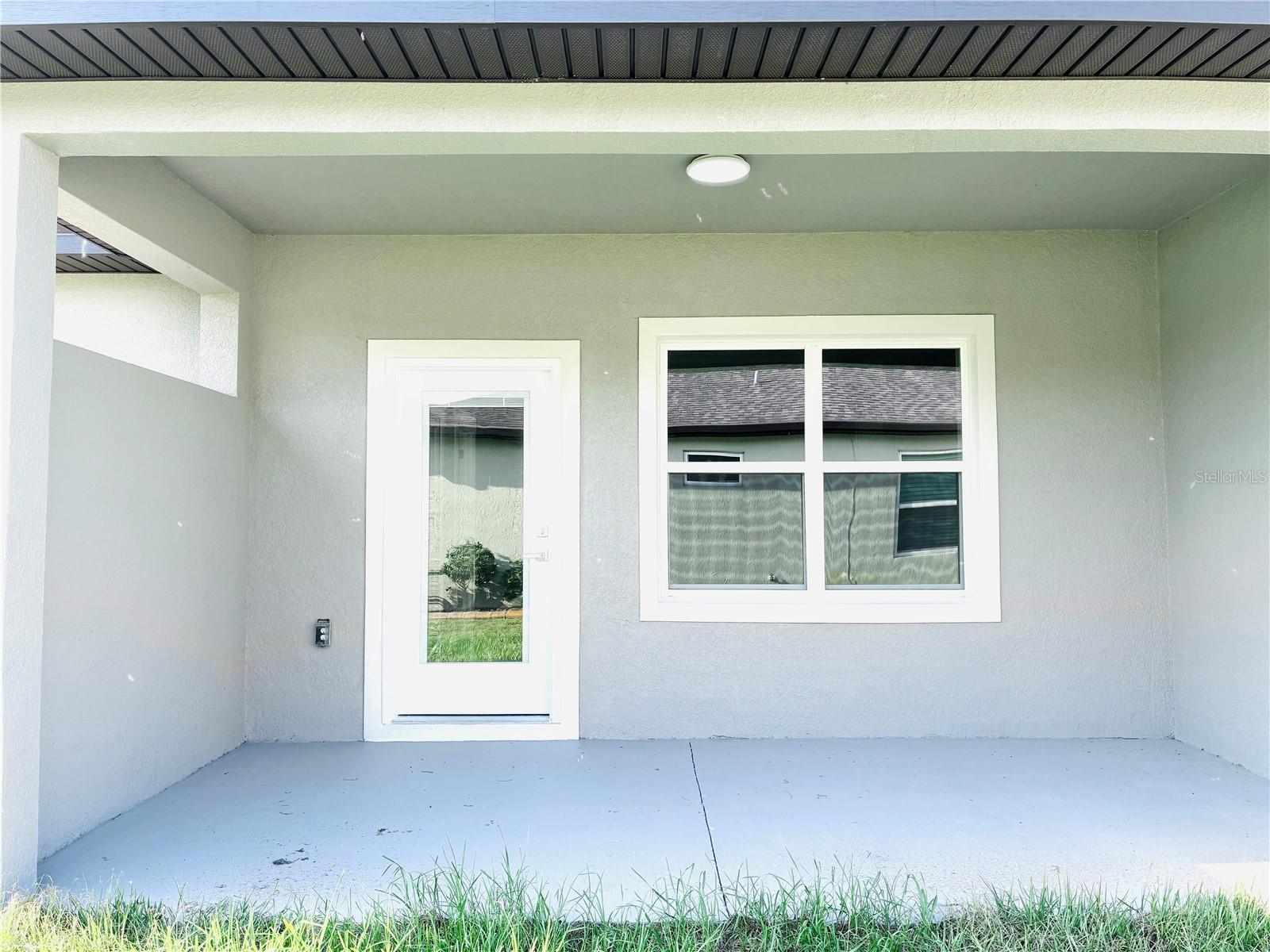 PINE LAKES - Residential Lease