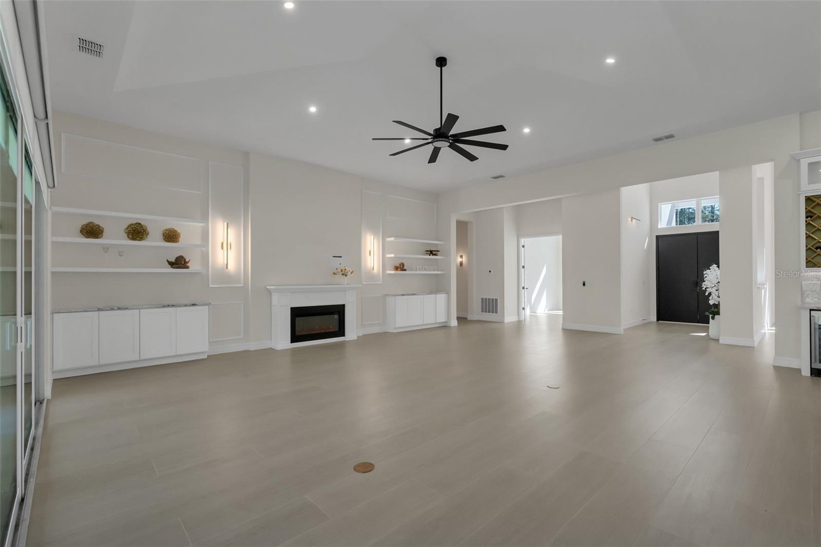 HAPPY TRAILS UNITS 1 & 2 UNREC - Residential