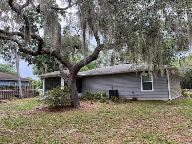 633 SW MAGNOLIA AVENUE