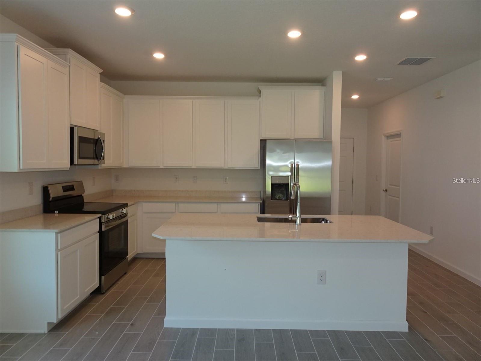 HEATH PRESERVE - Residential Lease