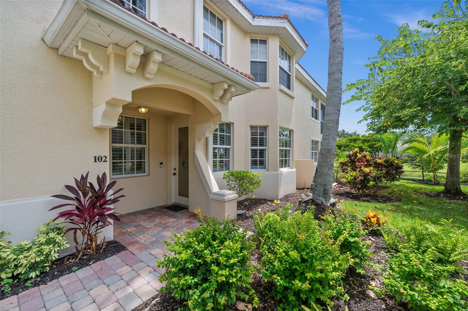 Search Properties for Sale 2 5626 CAPE HARBOUR DRIVE 102