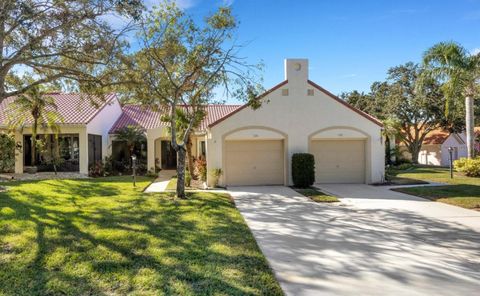 A home in PALM HARBOR