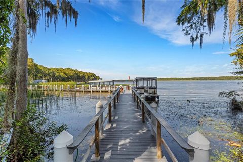 A home in PALM HARBOR