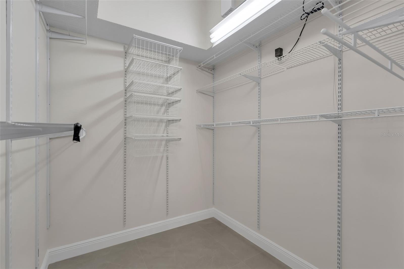 HUNTERS CREEK TR 430B PH 03 - Residential Lease