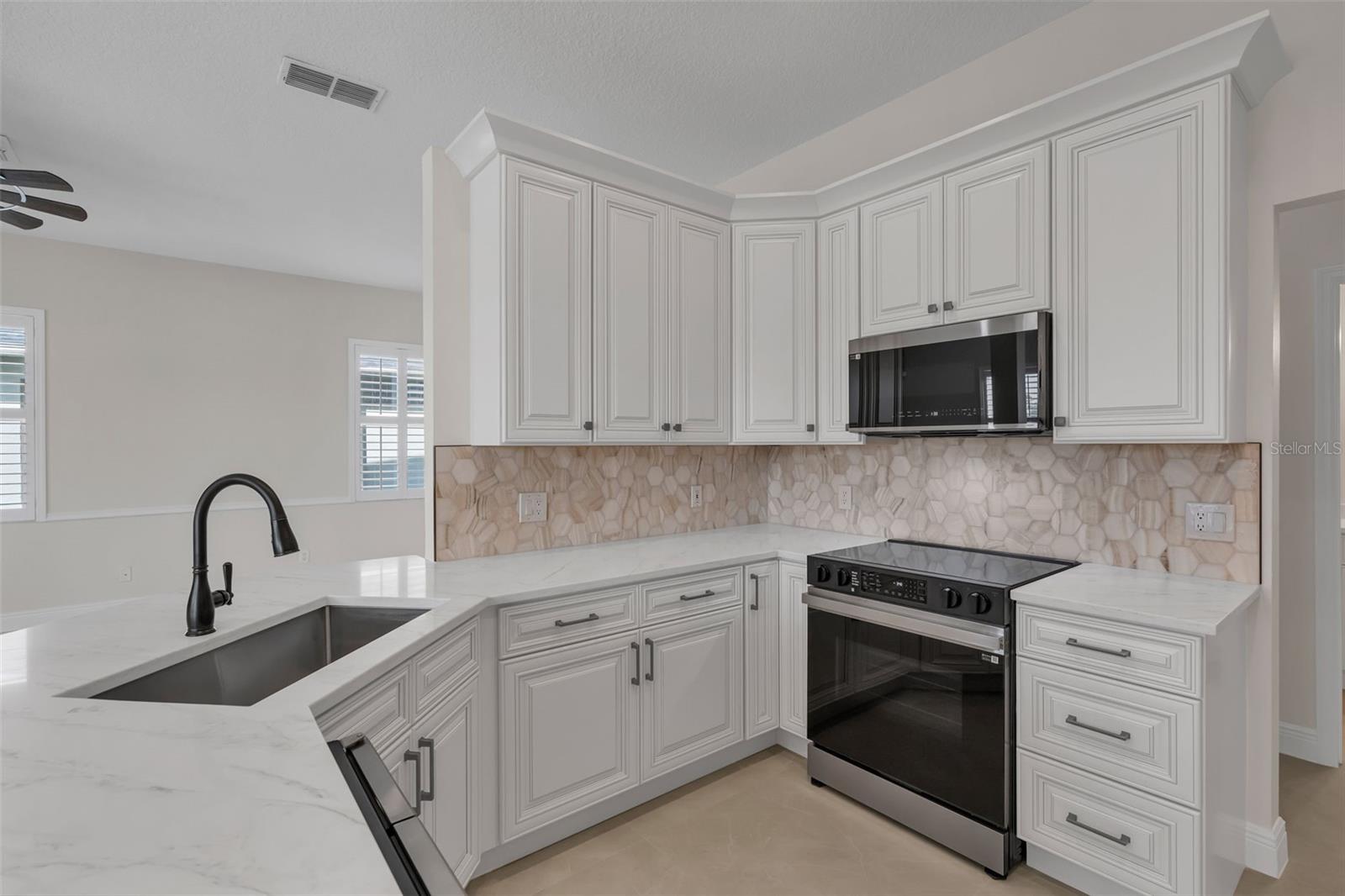 HUNTERS CREEK TR 430B PH 03 - Residential Lease