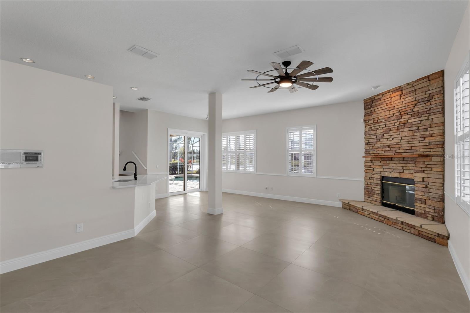 HUNTERS CREEK TR 430B PH 03 - Residential Lease