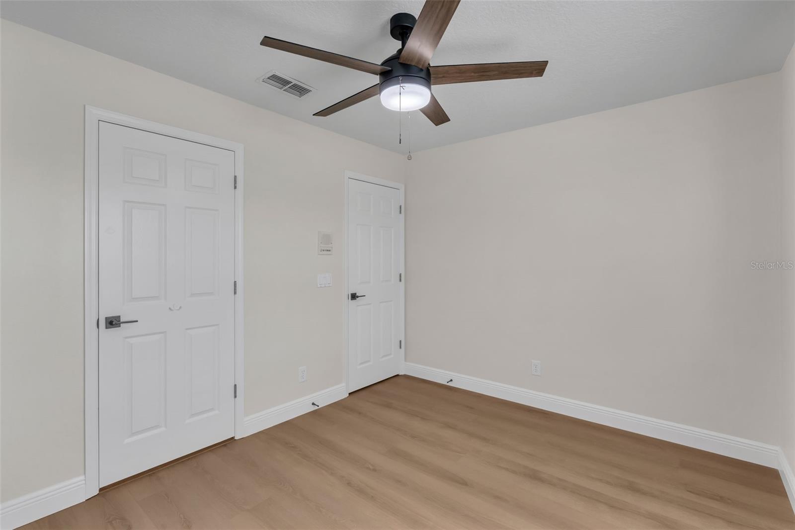 HUNTERS CREEK TR 430B PH 03 - Residential Lease