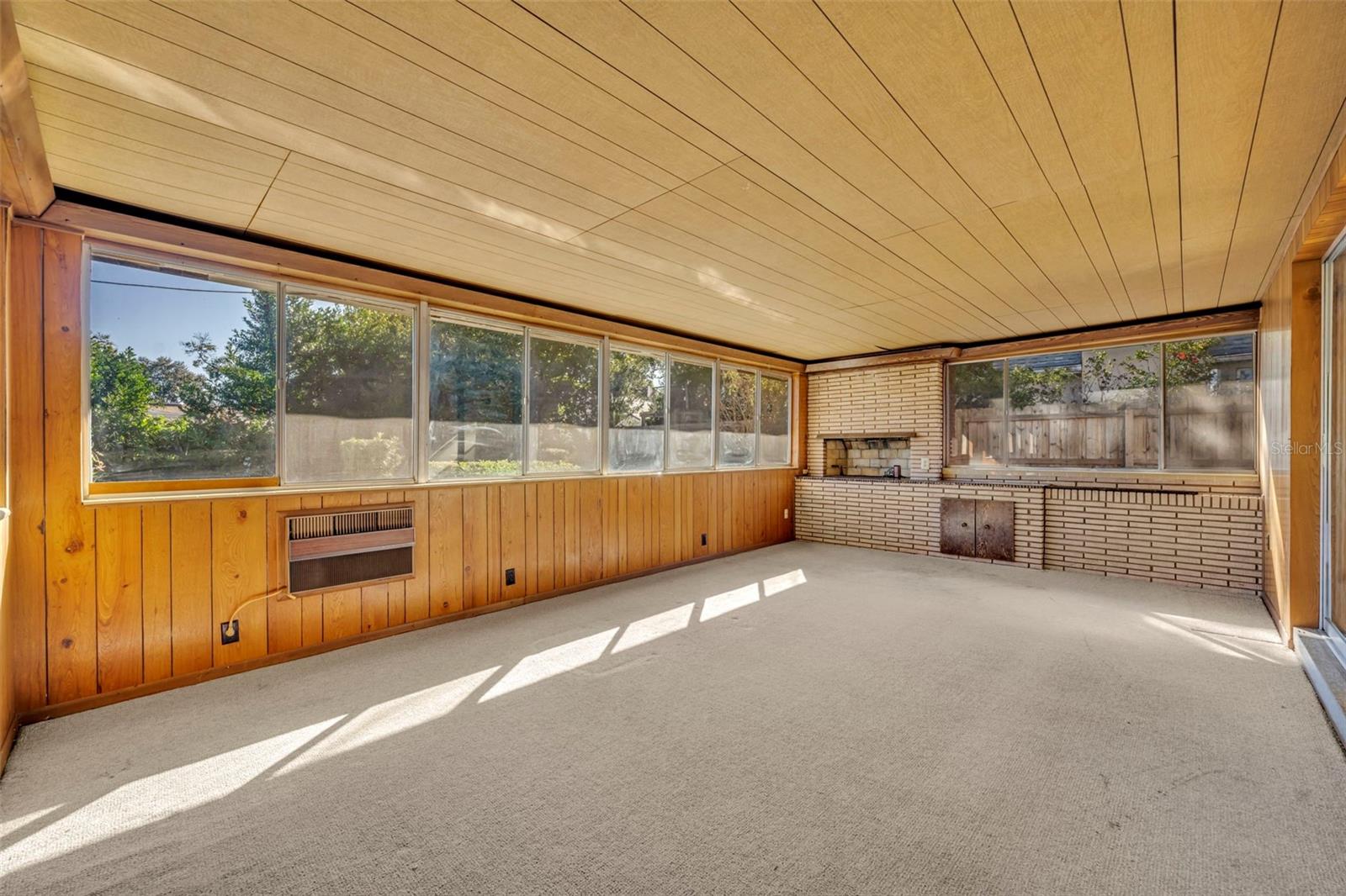 TIMBERLANE SHORES - Residential