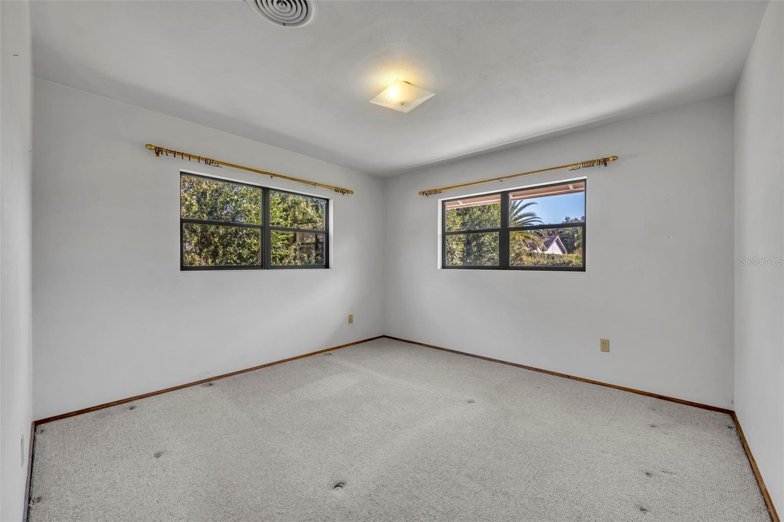 TIMBERLANE SHORES - Residential