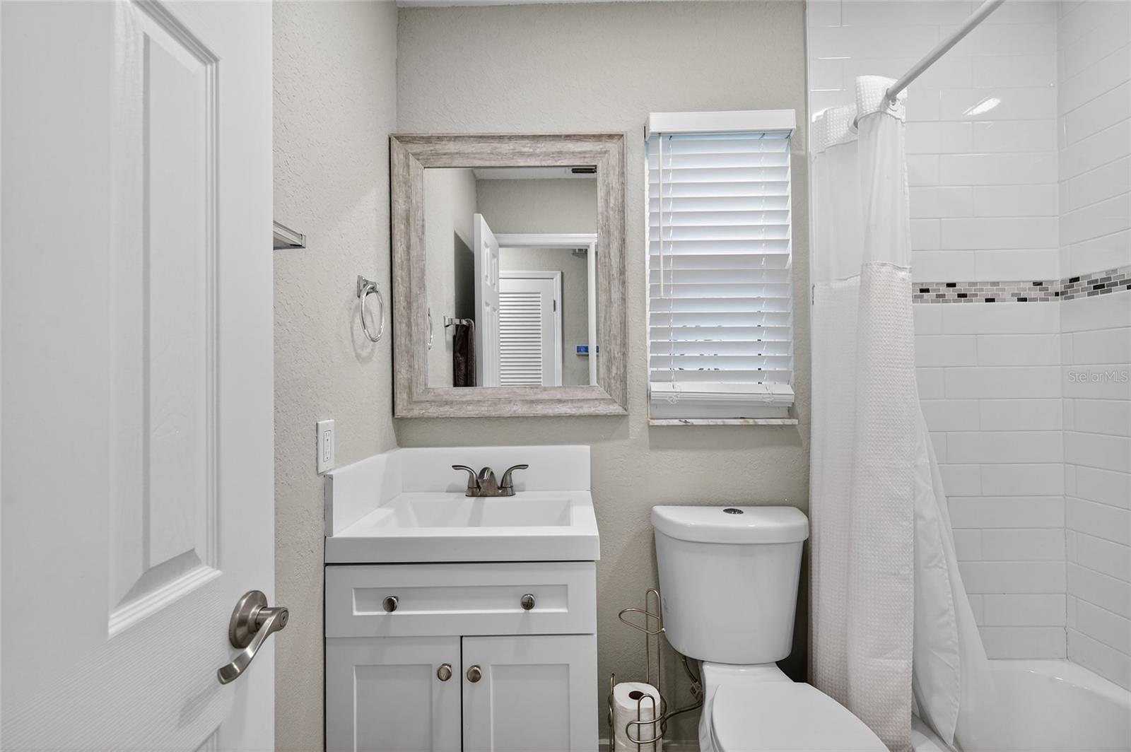 FLOR A MAR - Residential