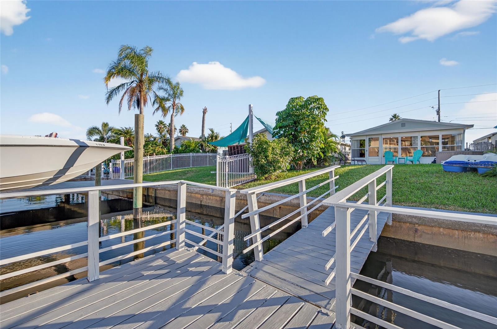 FLOR A MAR - Residential