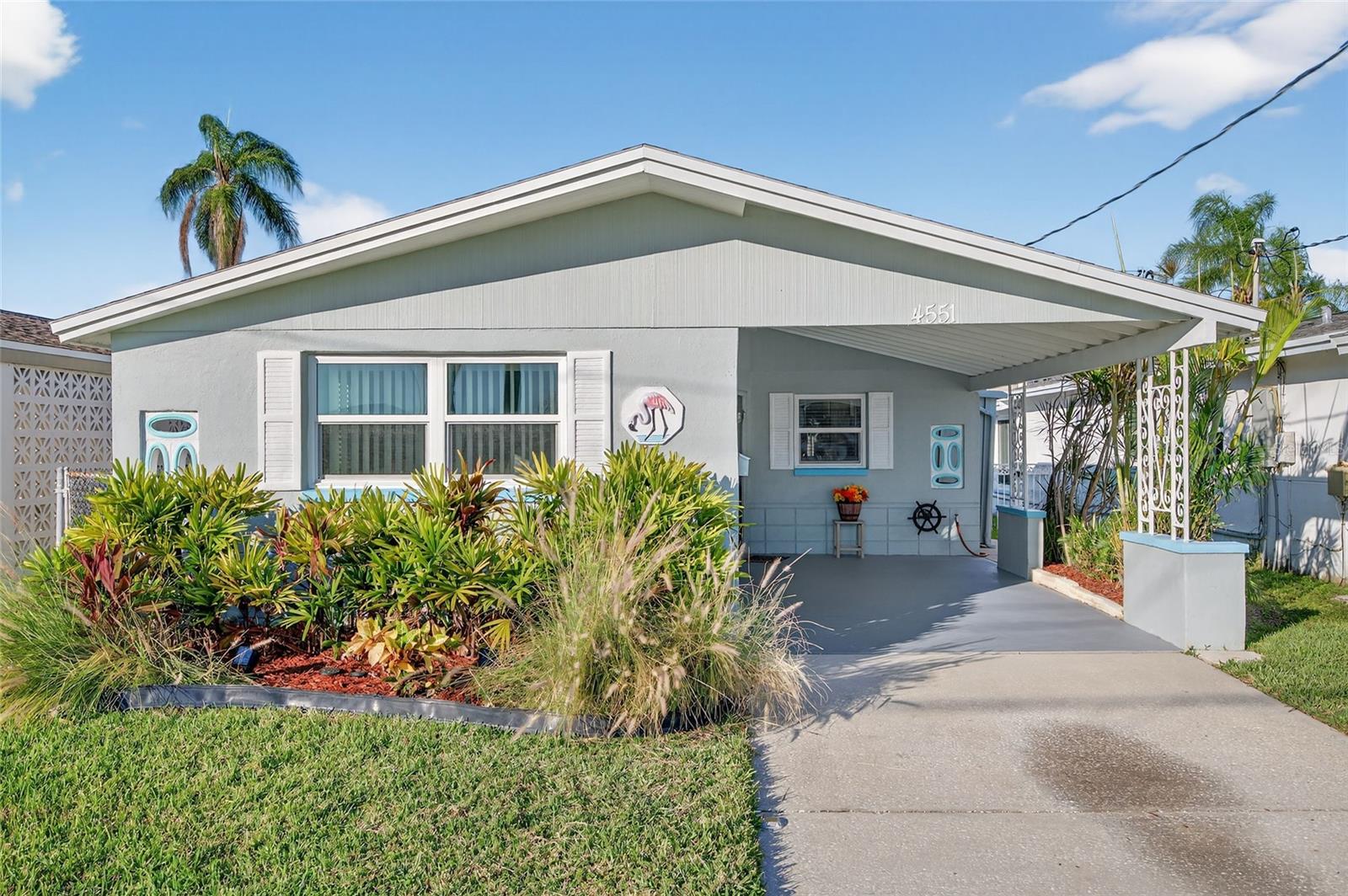 FLOR A MAR - Residential