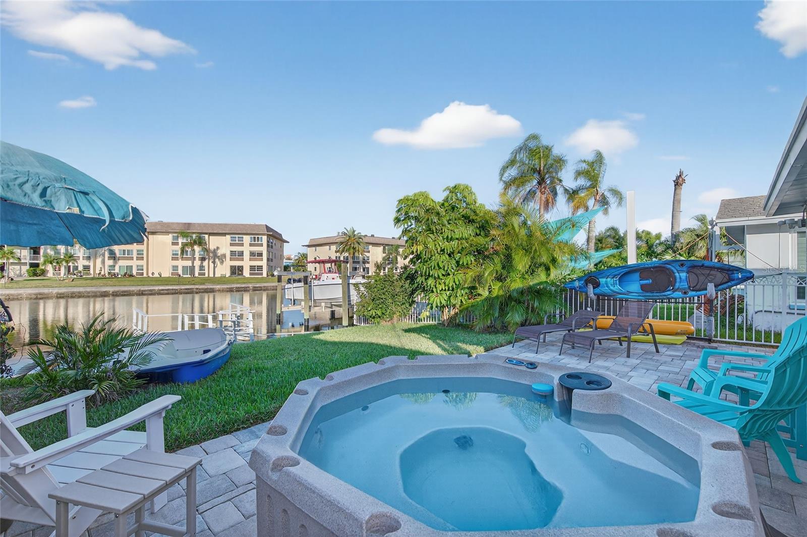 FLOR A MAR - Residential