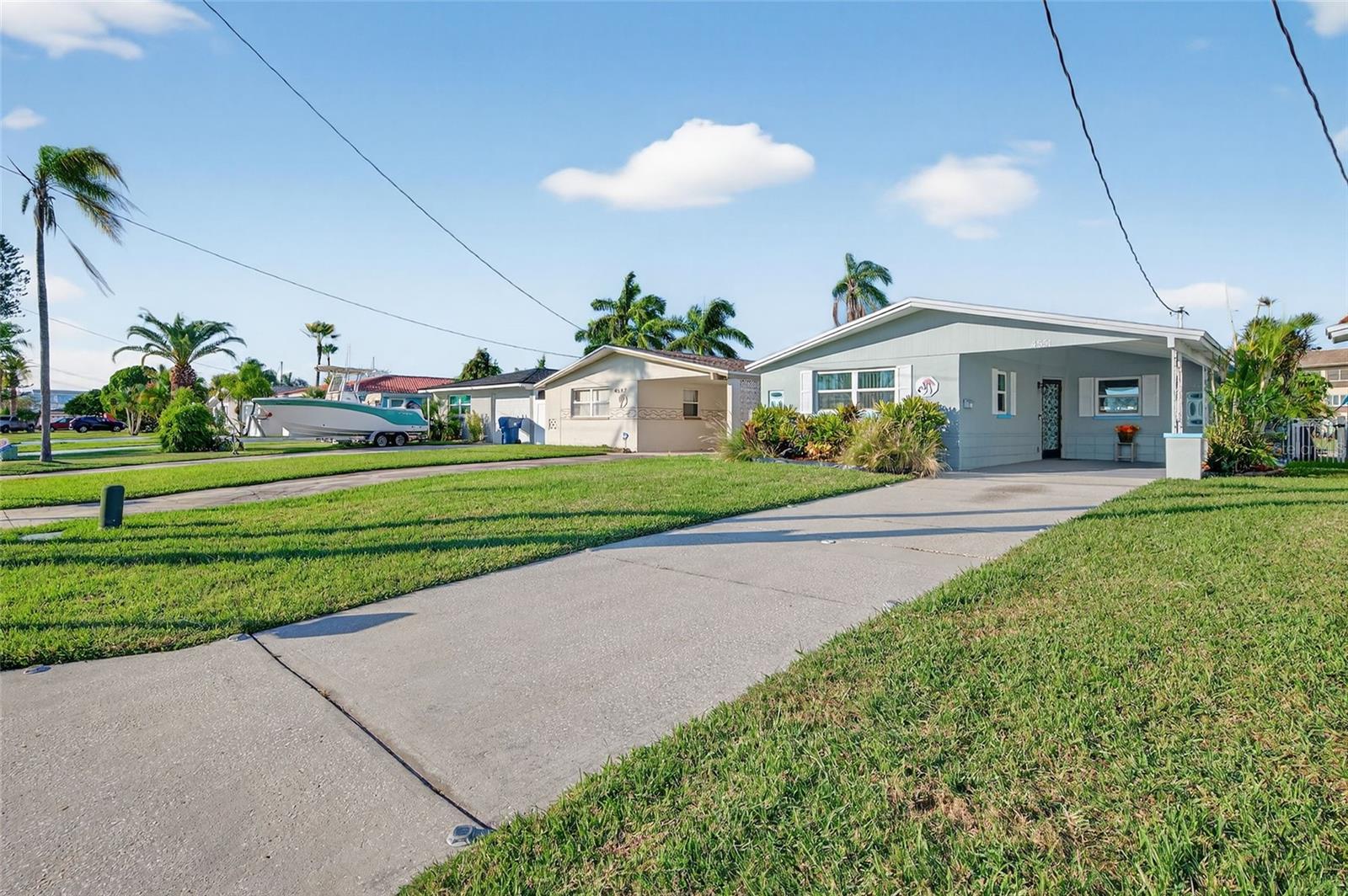 FLOR A MAR - Residential