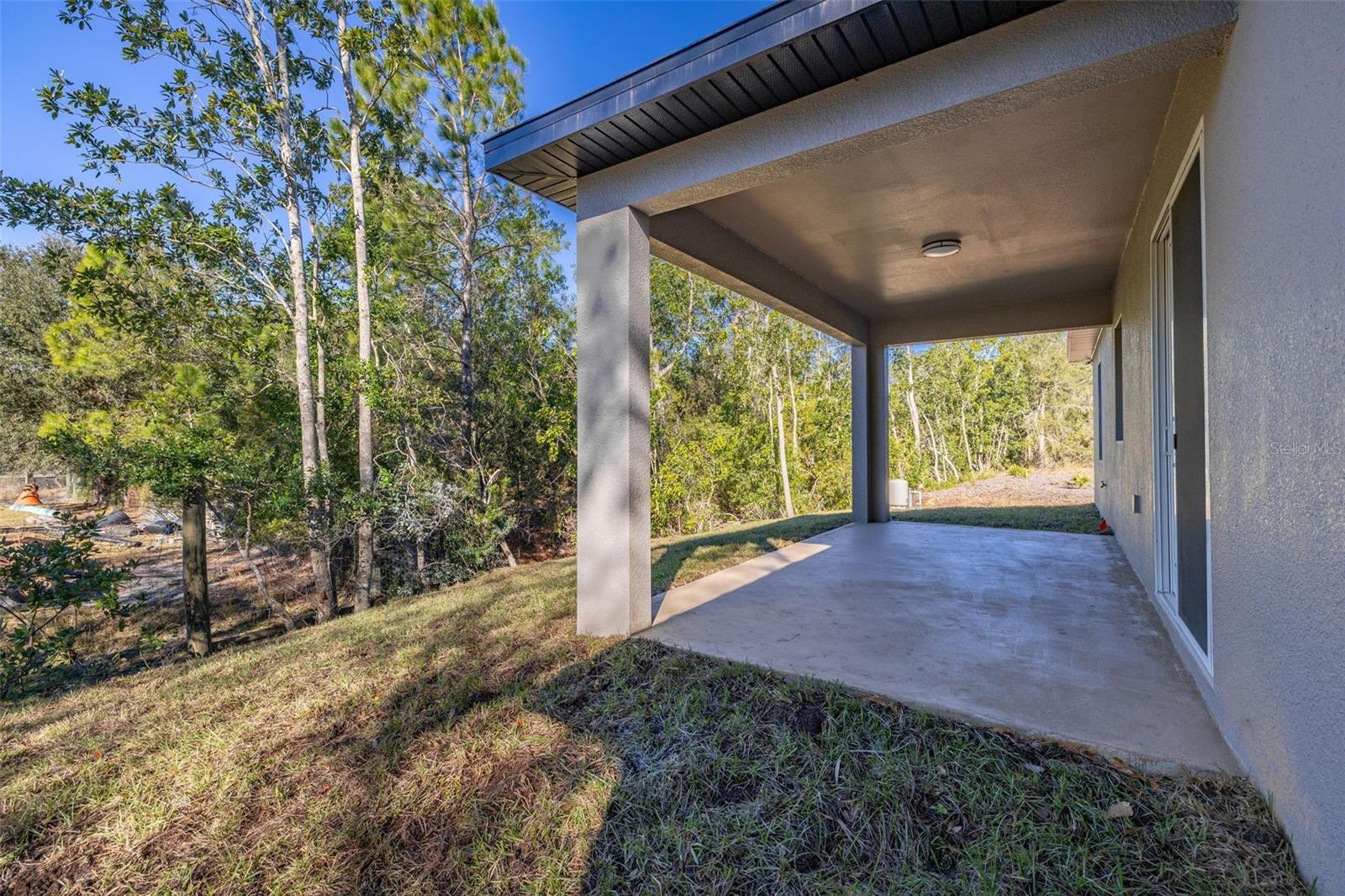 AVON PARK LAKES - Residential