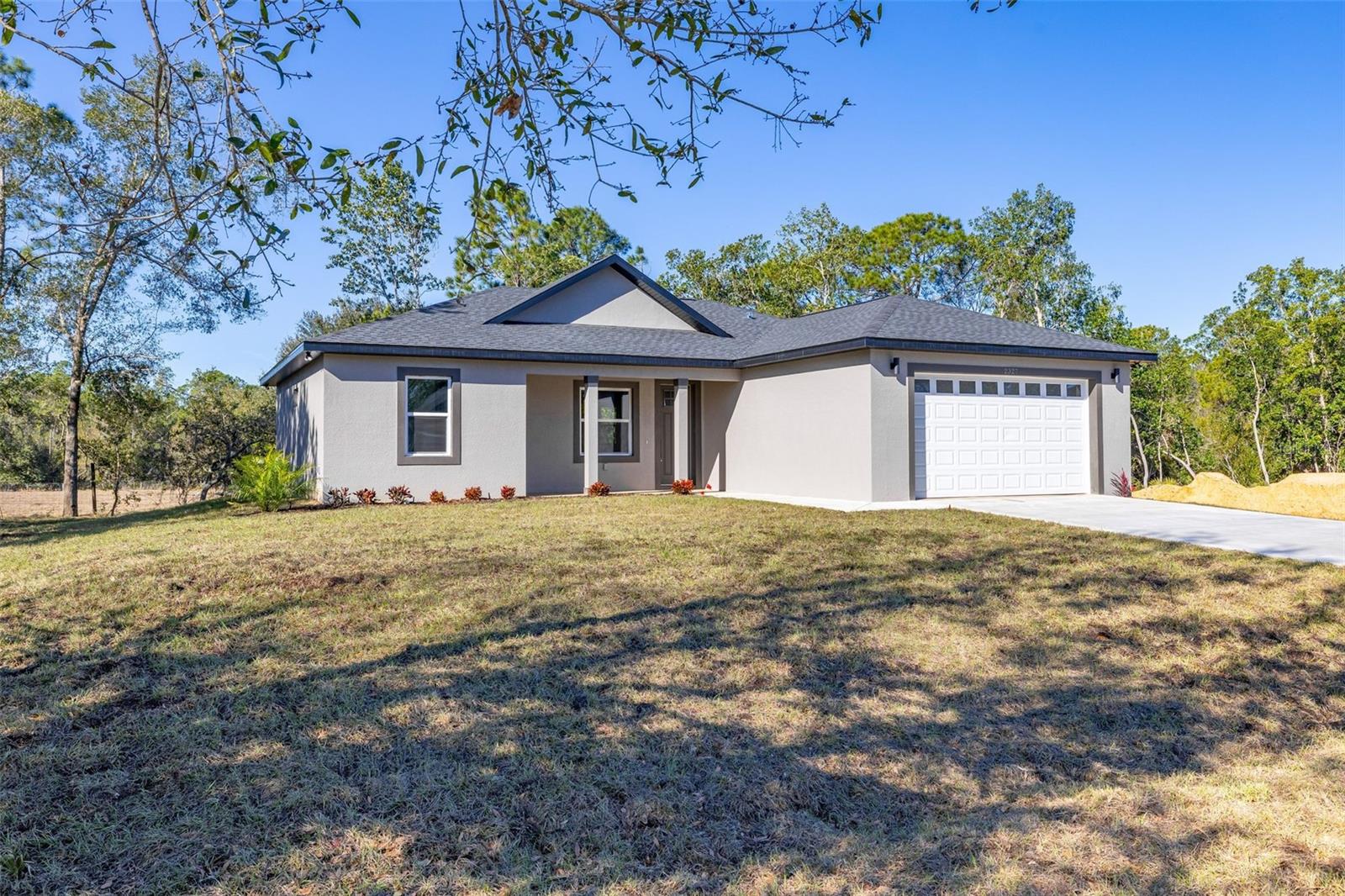 AVON PARK LAKES - Residential