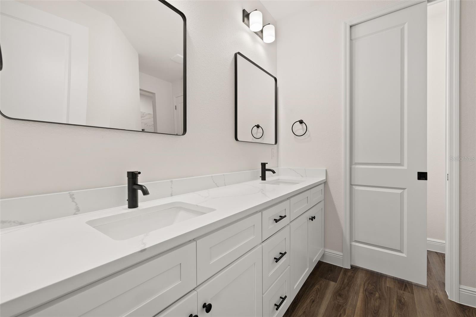 AVON PARK LAKES - Residential