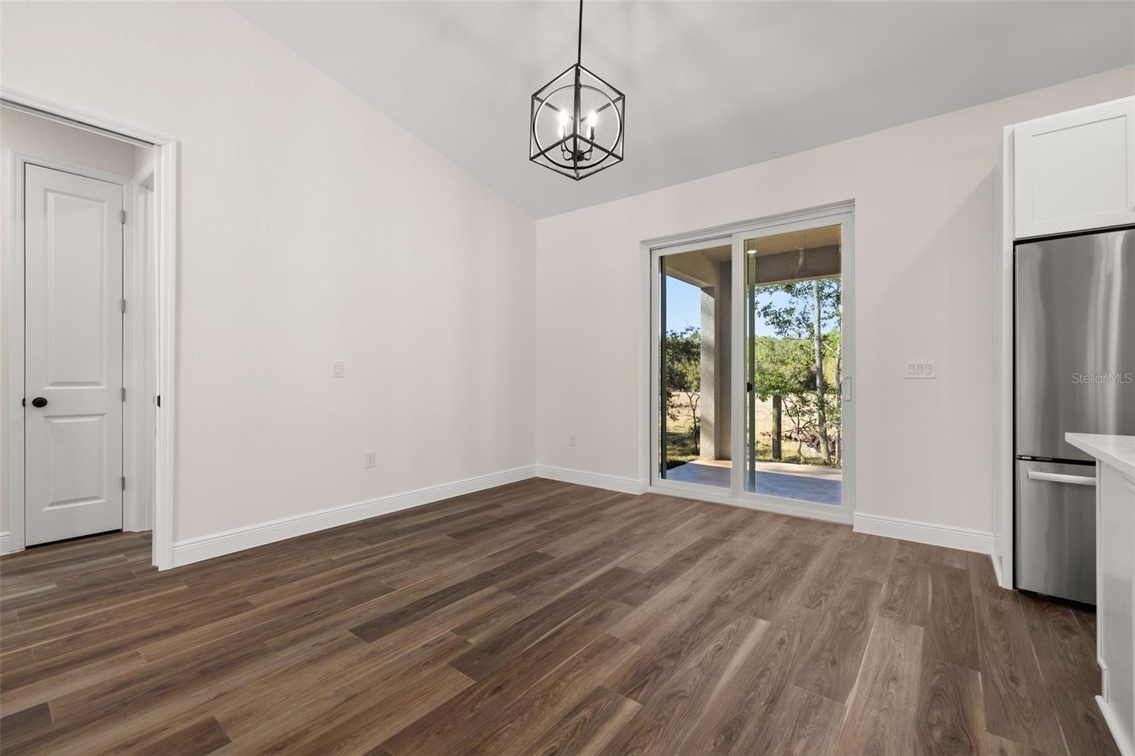 AVON PARK LAKES - Residential