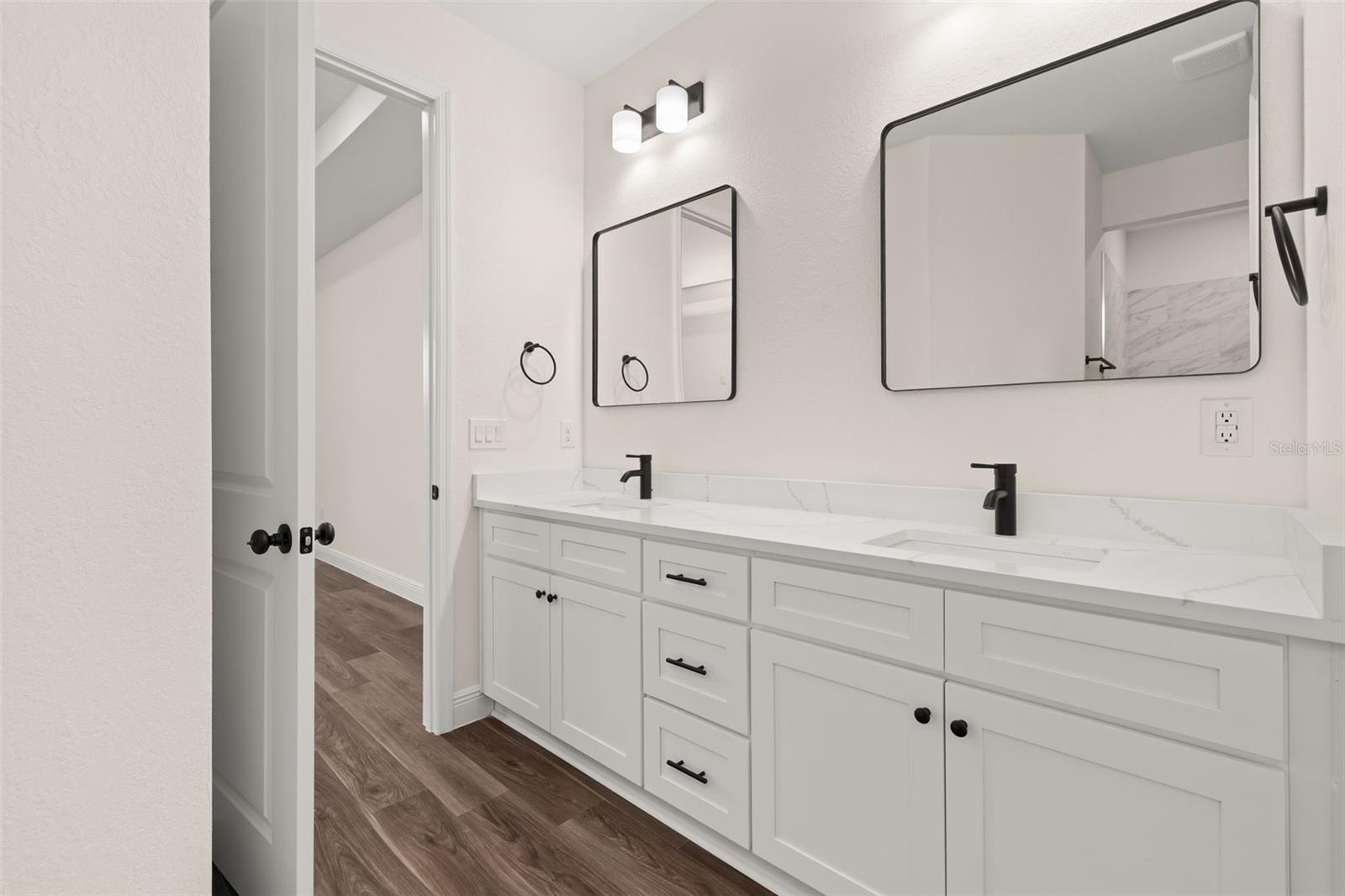 AVON PARK LAKES - Residential