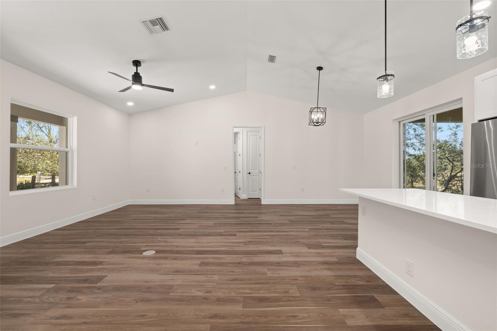 AVON PARK LAKES - Residential