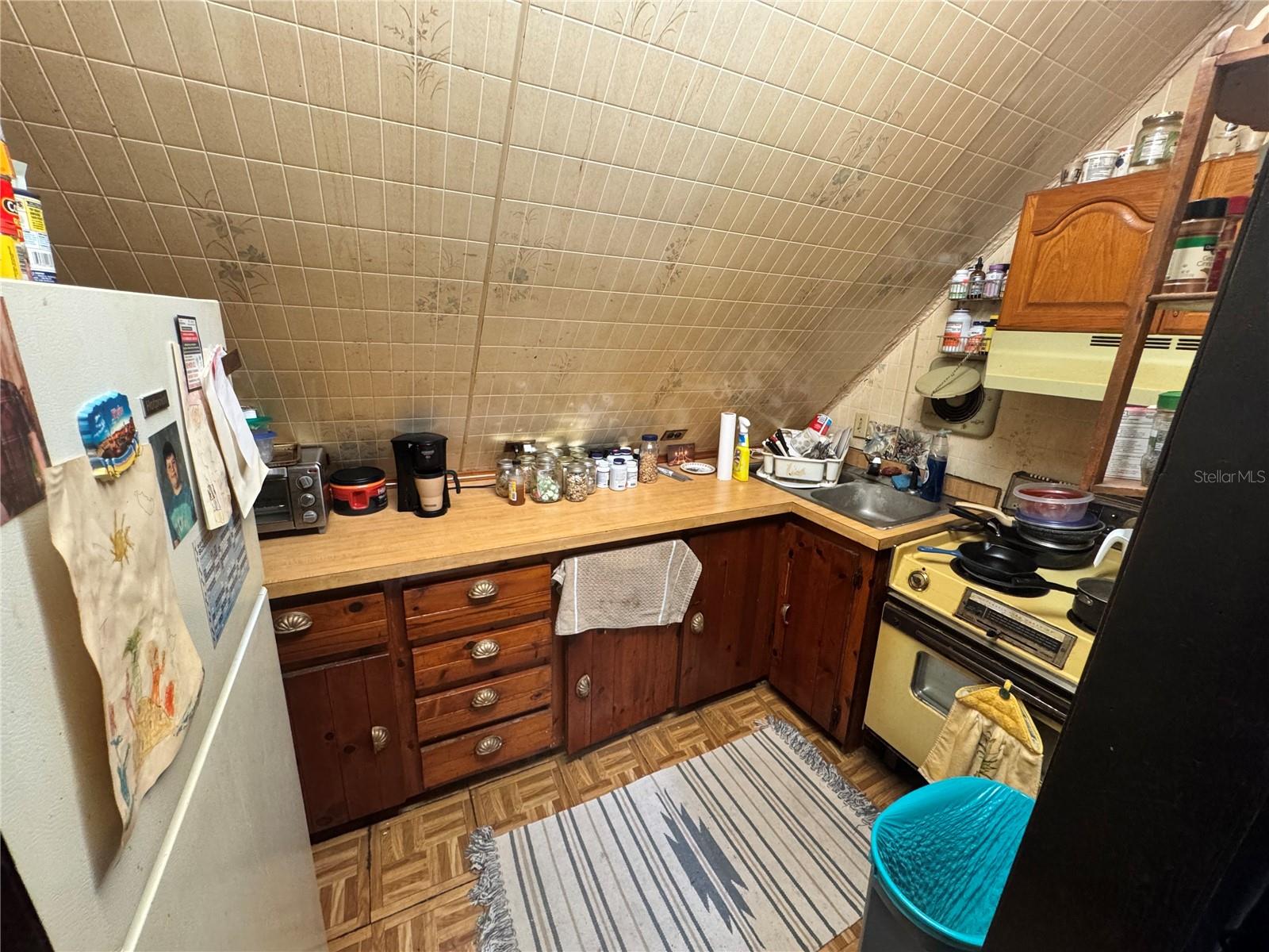 HUDSON GROVE ESTATES - Residential