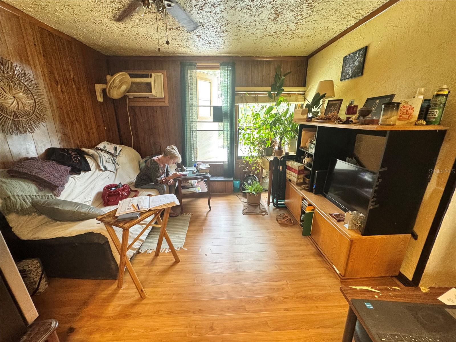 HUDSON GROVE ESTATES - Residential