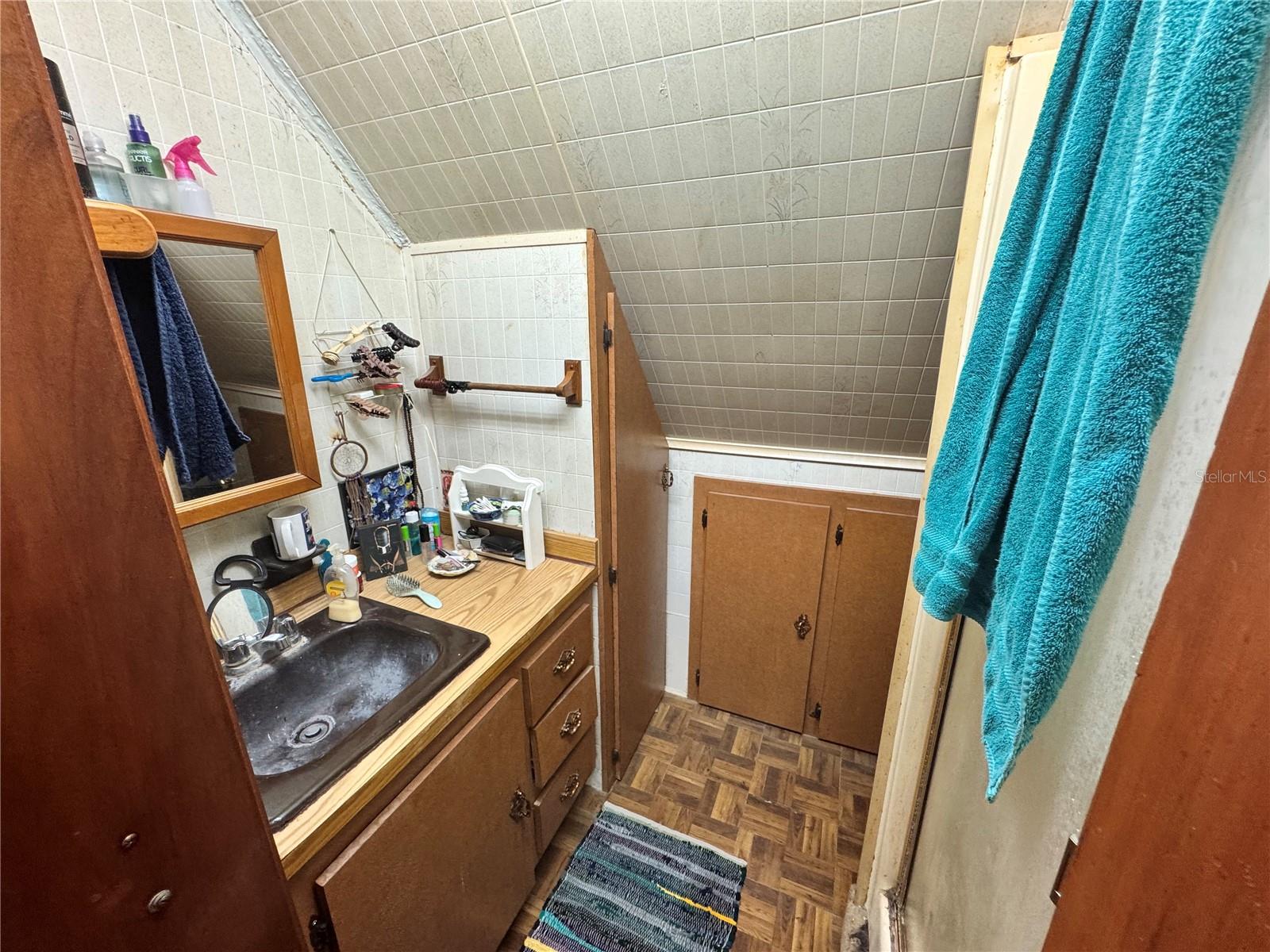 HUDSON GROVE ESTATES - Residential