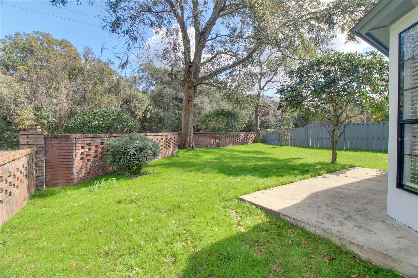 HYDE PARK - Residential Lease