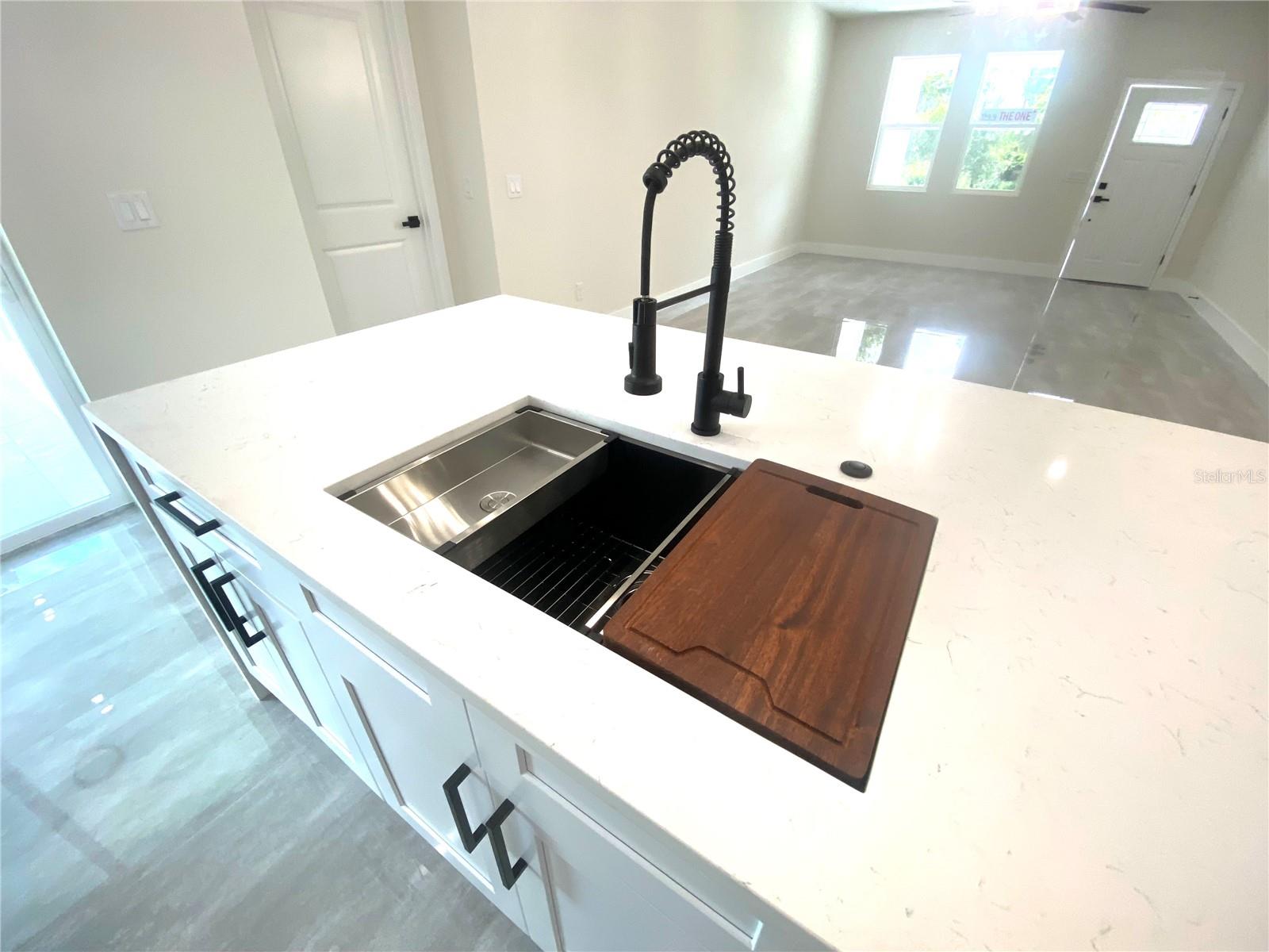 SEBRING COUNTRY ESTATES SEC 02 - Residential