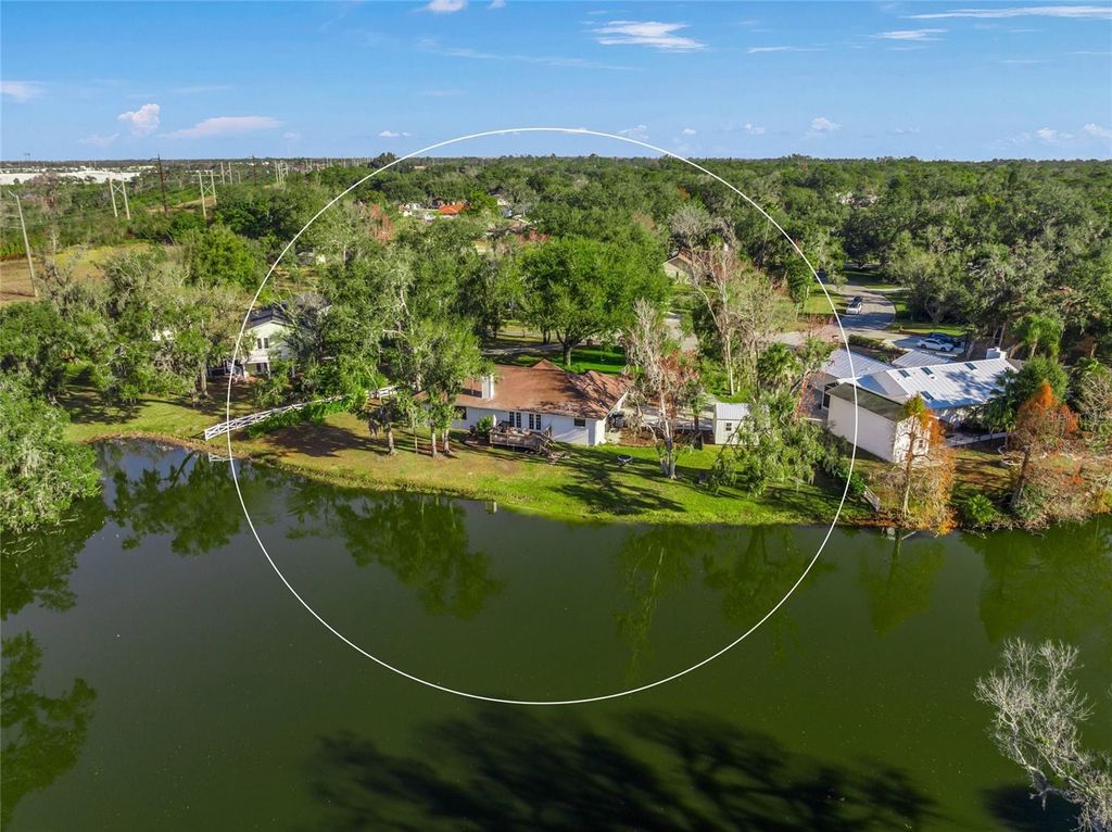 Photo of 9003 63rd Avenue Drive E, Bradenton, FL 34202 (MLS # A4681940)