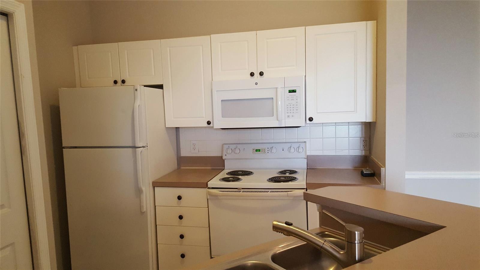 SERENADE ON PALMER RANCH - Residential Lease