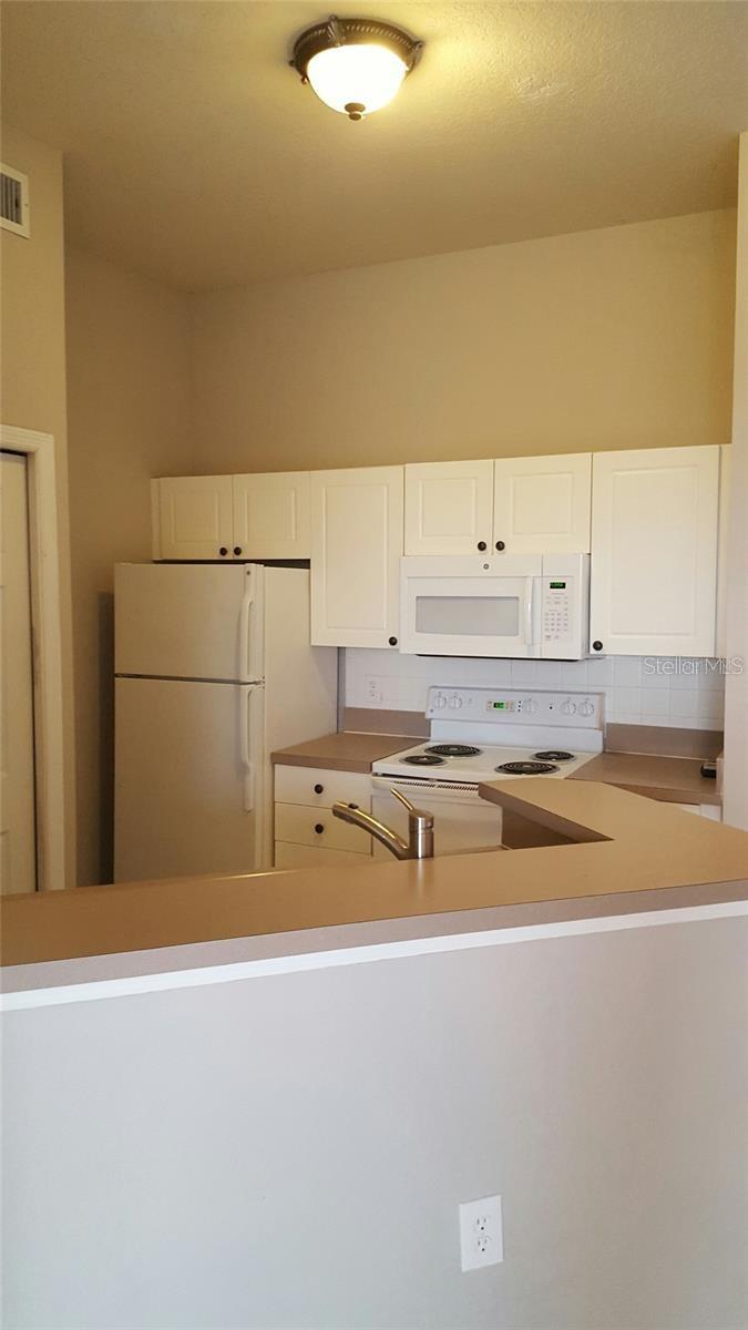 SERENADE ON PALMER RANCH - Residential Lease