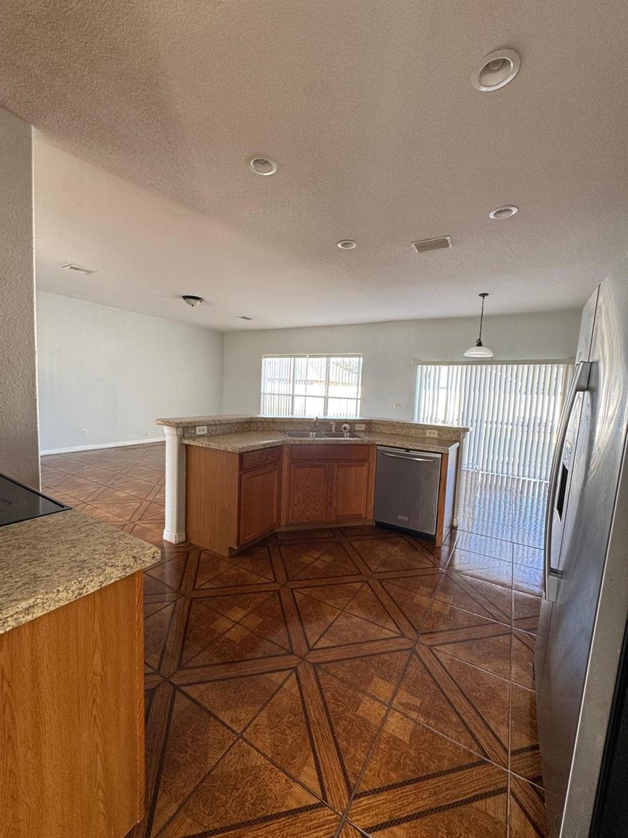 CRESCENT VIEW - Residential Lease