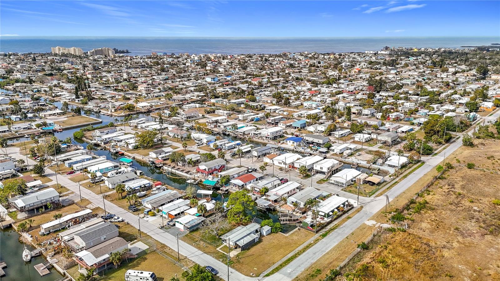 VISTA DEL MAR - Land