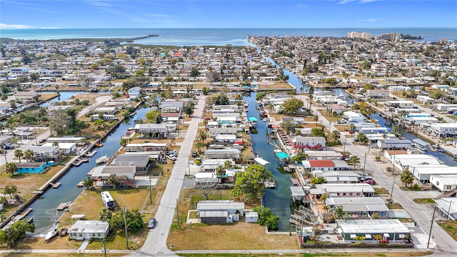 VISTA DEL MAR - Land