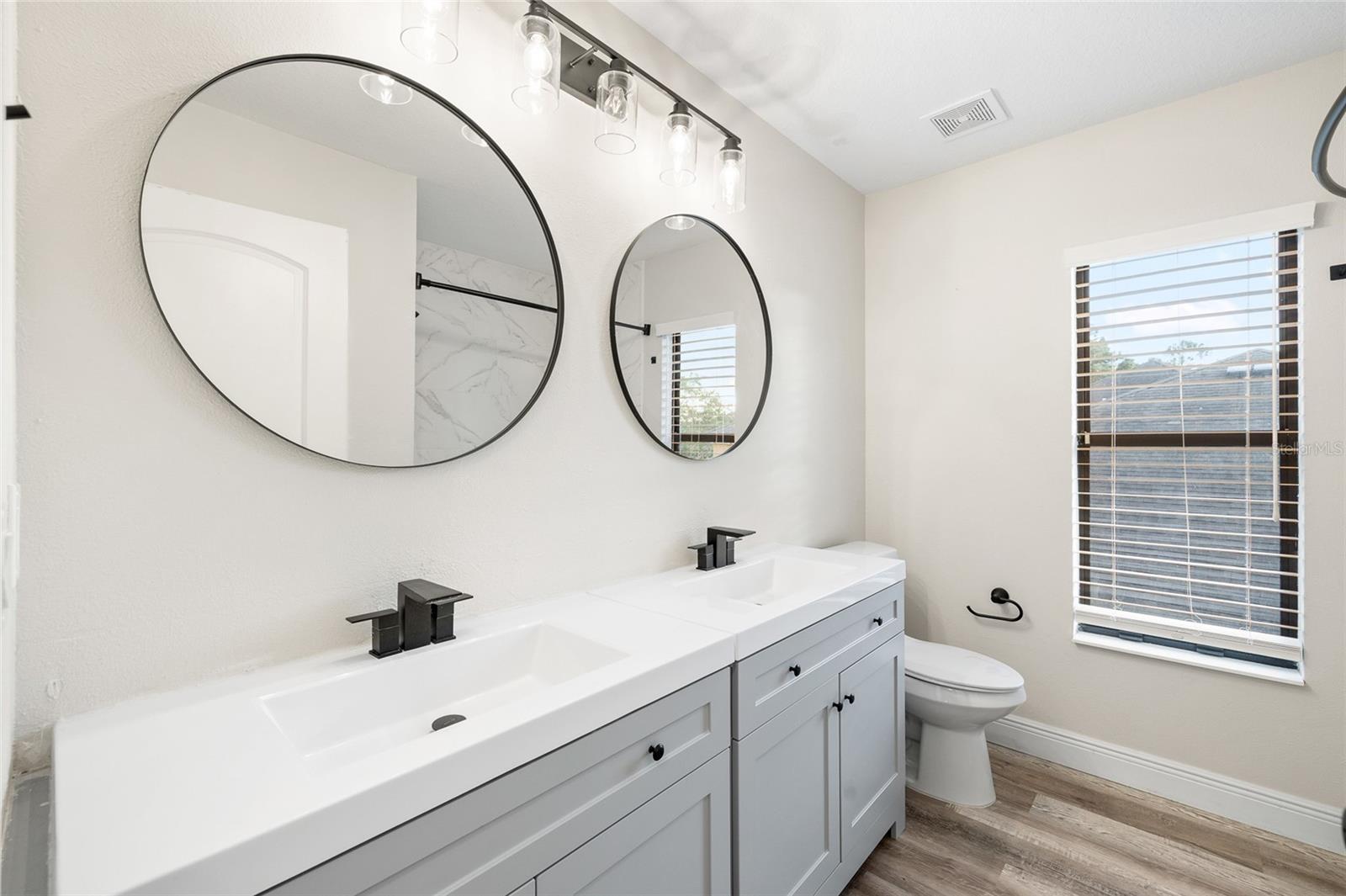 SUNCOAST LAKES PH 02 - Residential