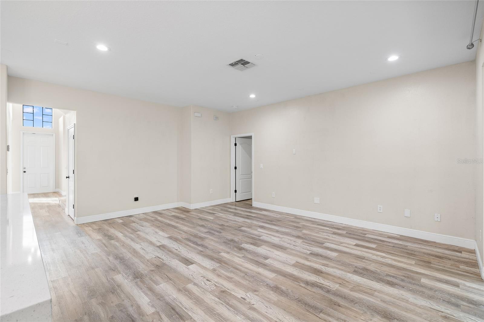 SUNCOAST LAKES PH 02 - Residential