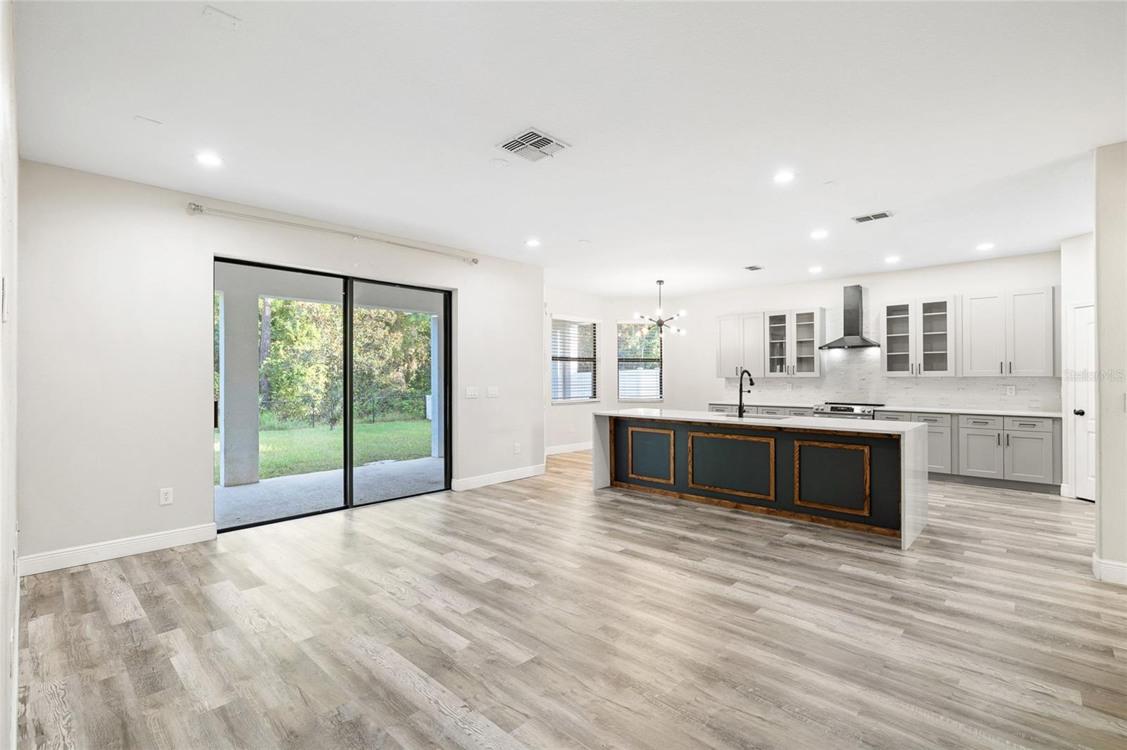 SUNCOAST LAKES PH 02 - Residential