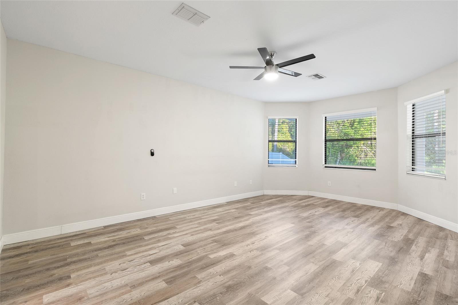 SUNCOAST LAKES PH 02 - Residential