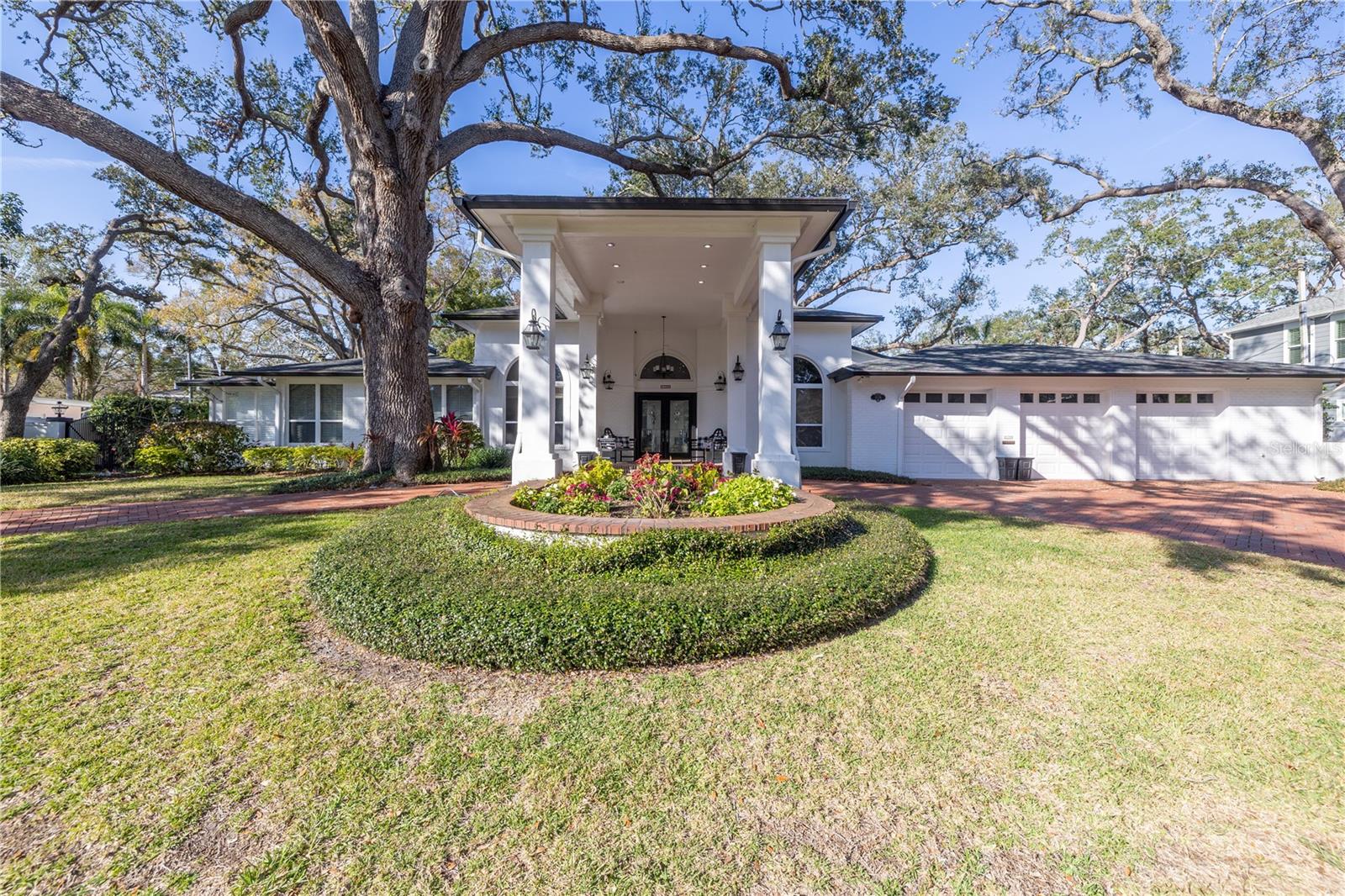 MONTICELLO PARK - Residential