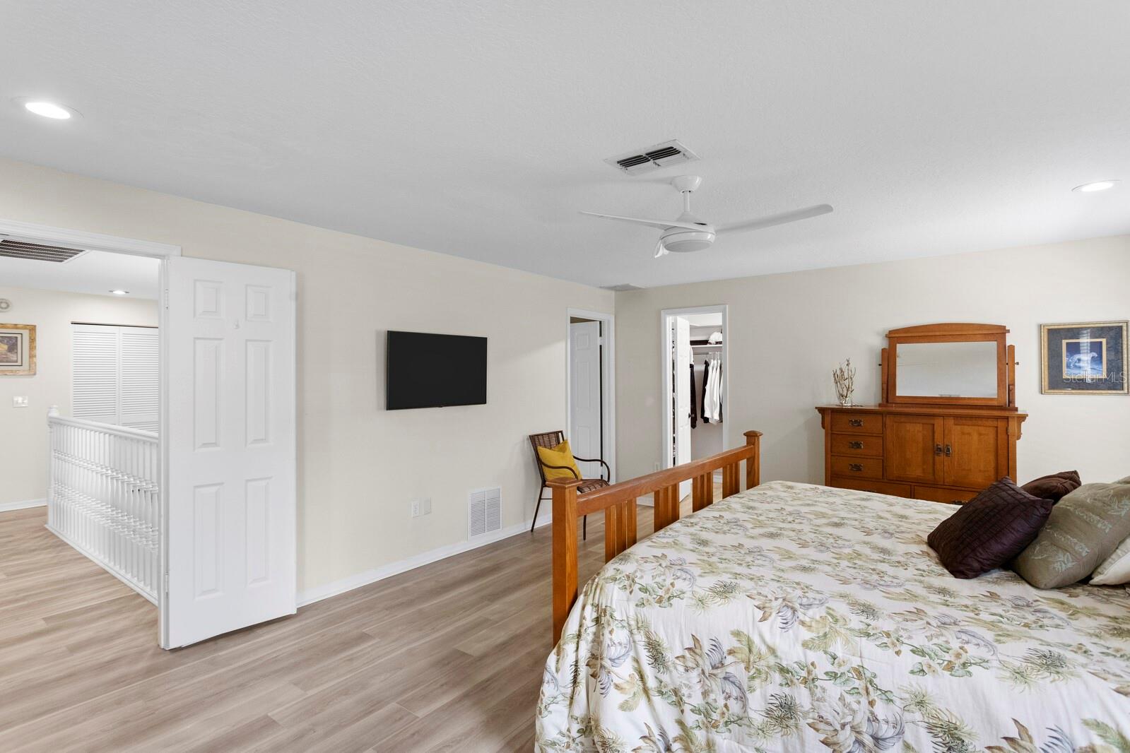 CHEVY CHASE ESTATES PH ONE - Residential