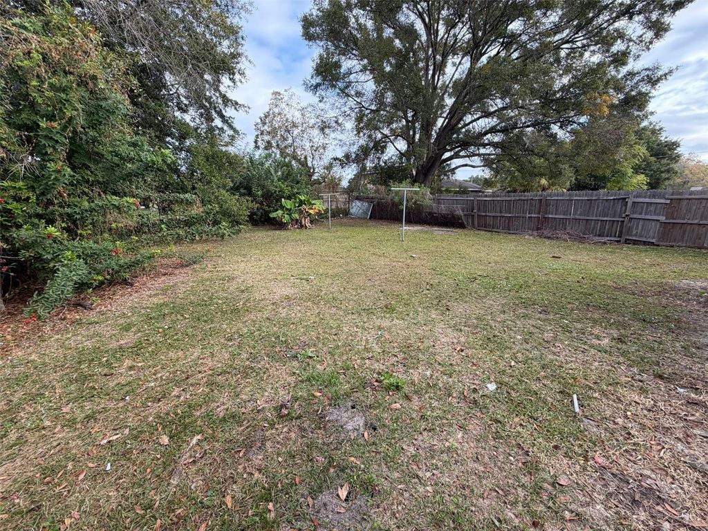 Photo of 4115 Columbia St, Orlando, FL 32811 (MLS # O6372116)