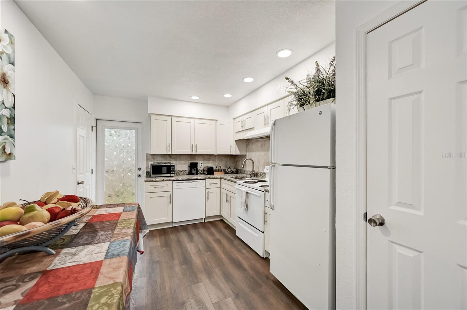 OSPREY AVE SUB - Residential Lease