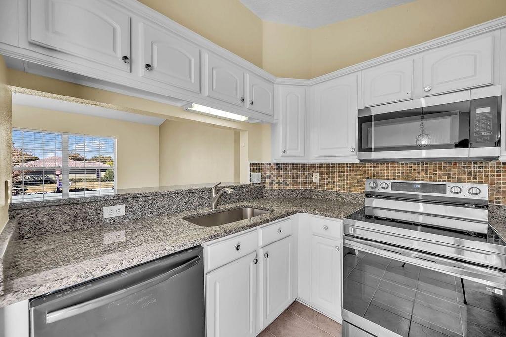 8695 SW 60TH CIRCLE