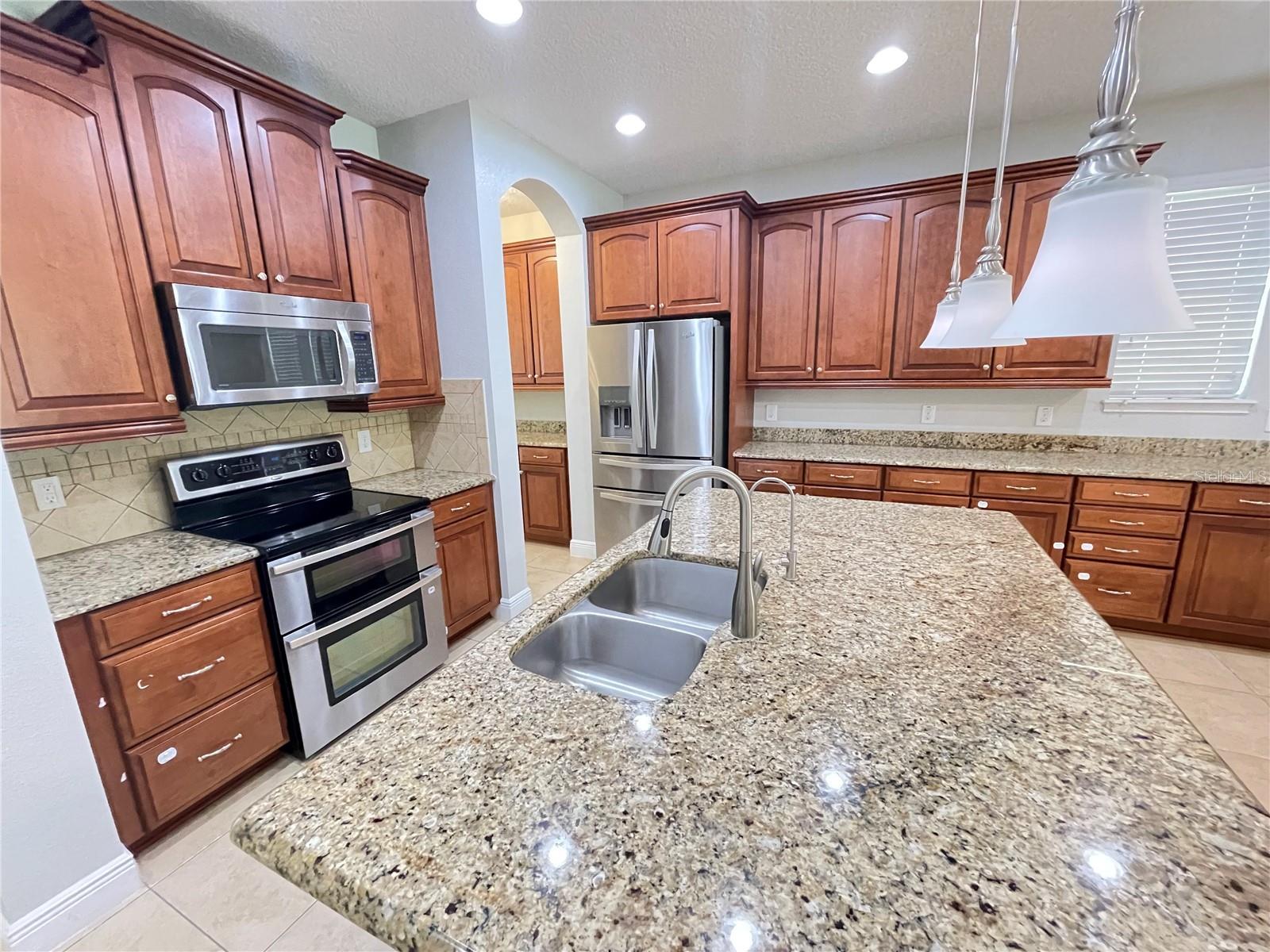 LAKE SAWYER SOUTH PH 5 - Residential Lease