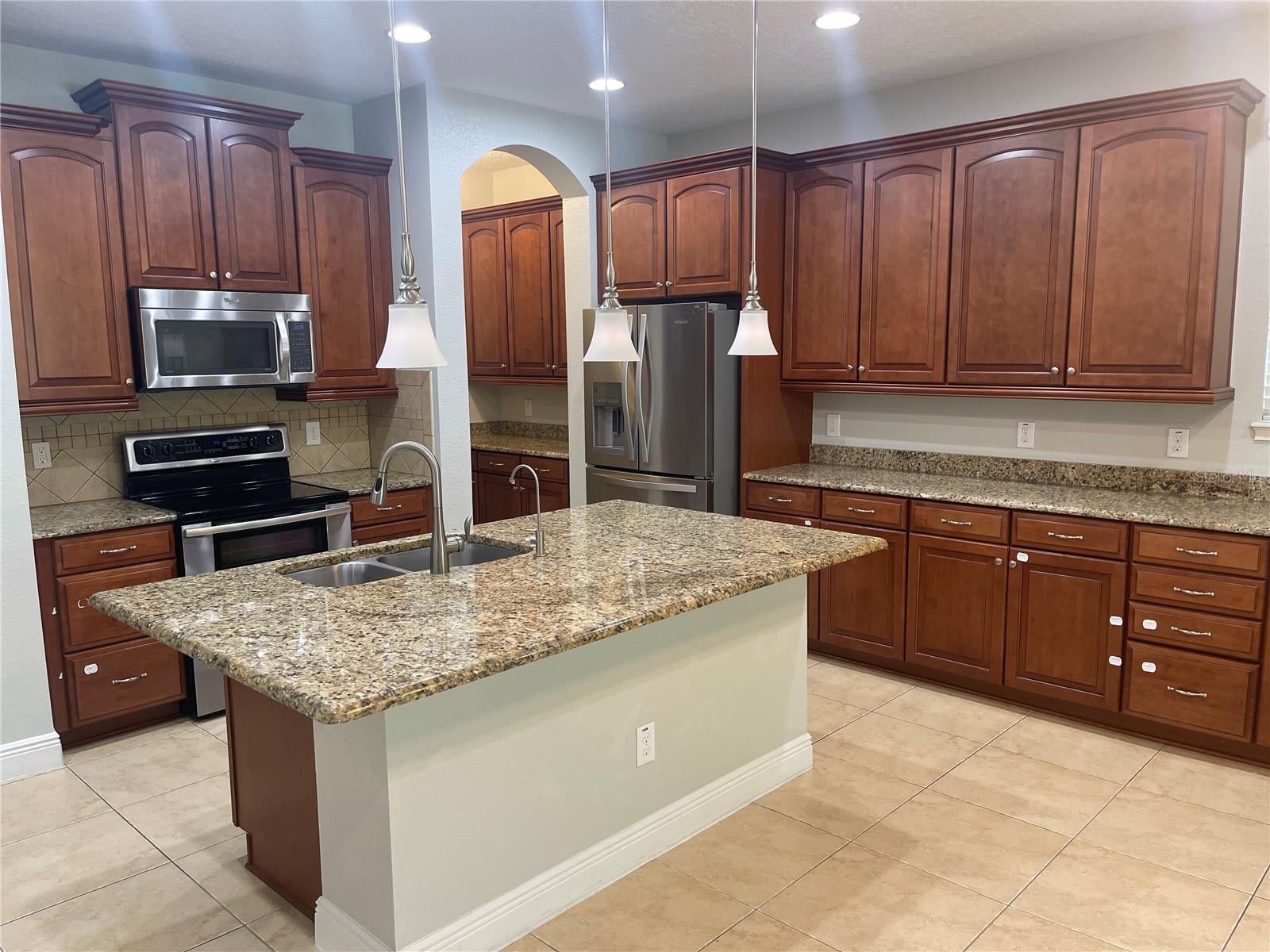 LAKE SAWYER SOUTH PH 5 - Residential Lease