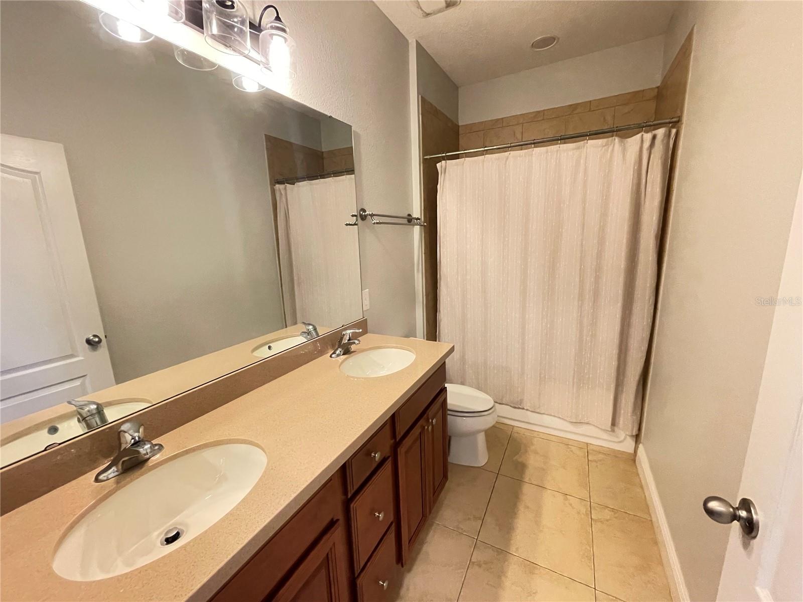 LAKE SAWYER SOUTH PH 5 - Residential Lease