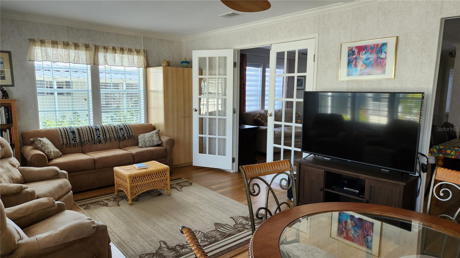 OAKWOOD MANOR - Residential