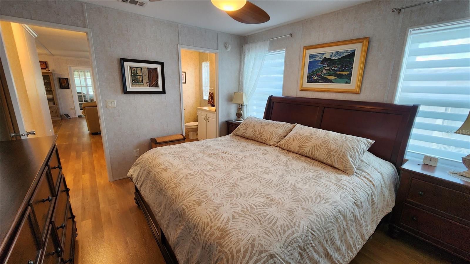 OAKWOOD MANOR - Residential