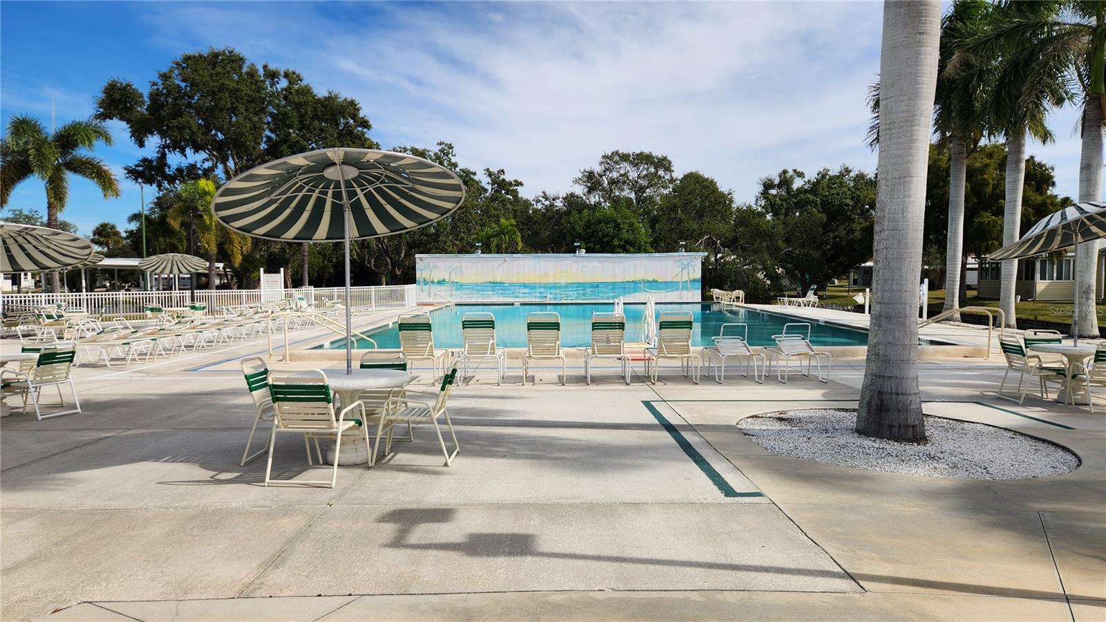 OAKWOOD MANOR - Residential